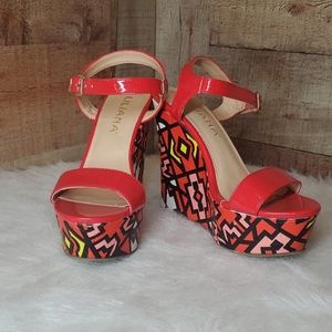Liliana Wedges